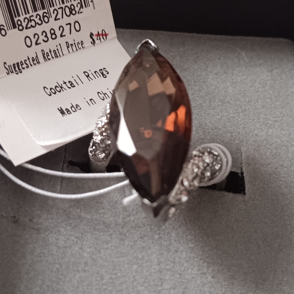 Cocktail ring size 7.5 - Picture 1 of 6